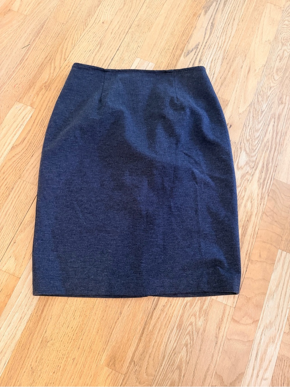 Ladies Size 10 "Cache Coeur" Dark Gray Pencil Skirt GUC